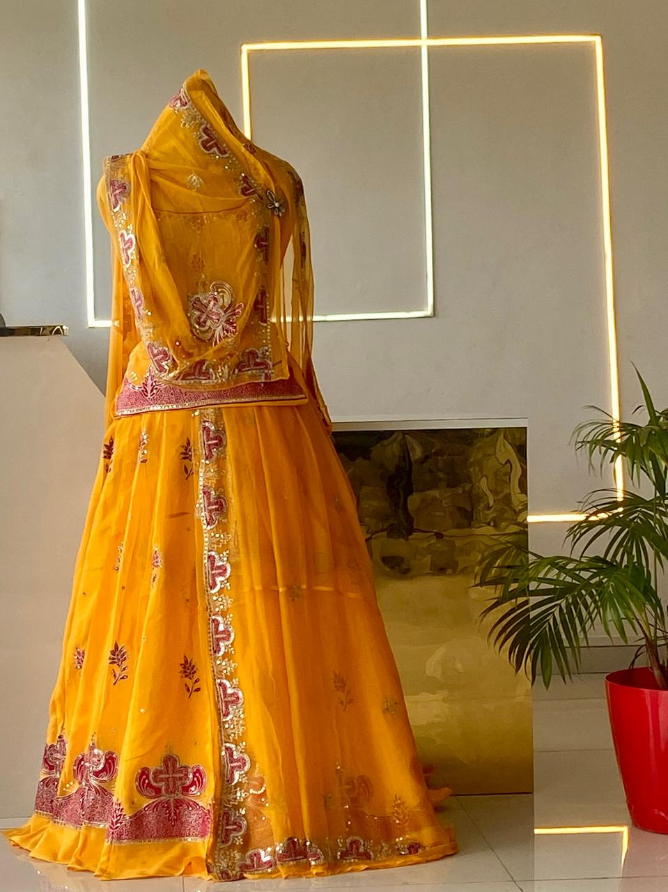 Natural crep Poshak