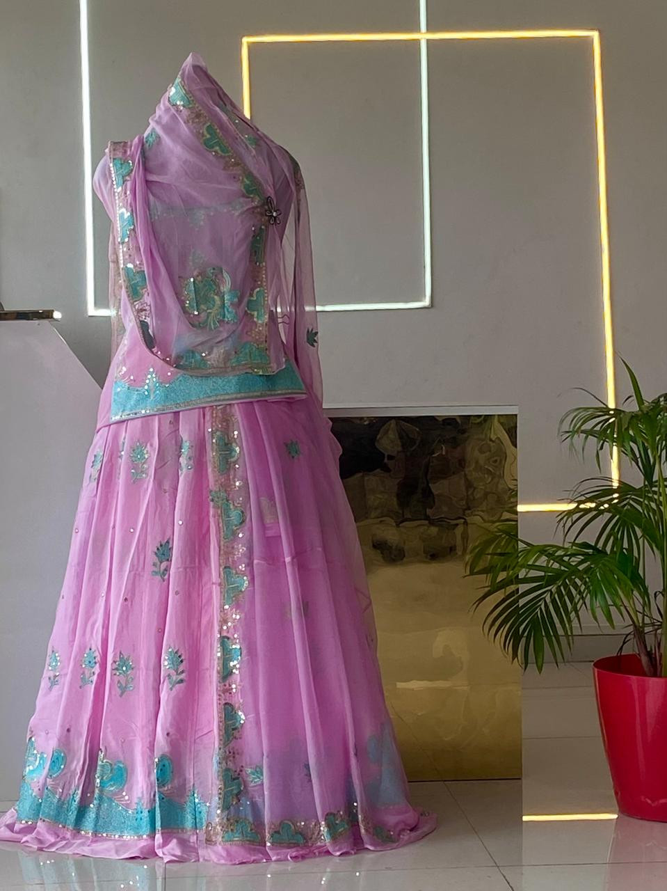 Natural crep Poshak