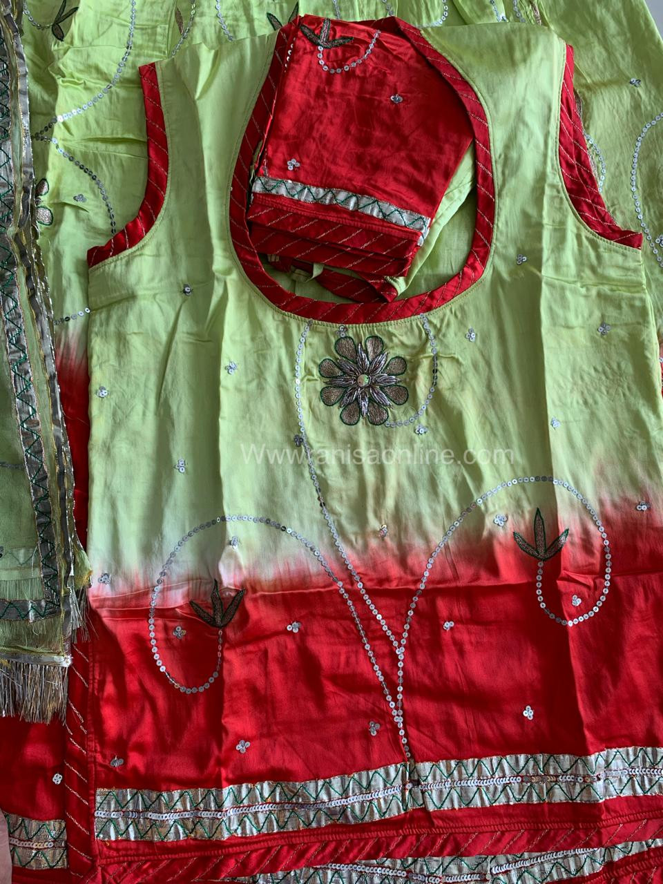 Rangbahar poshak