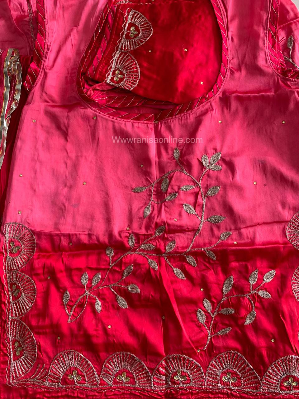 zari bari poshak