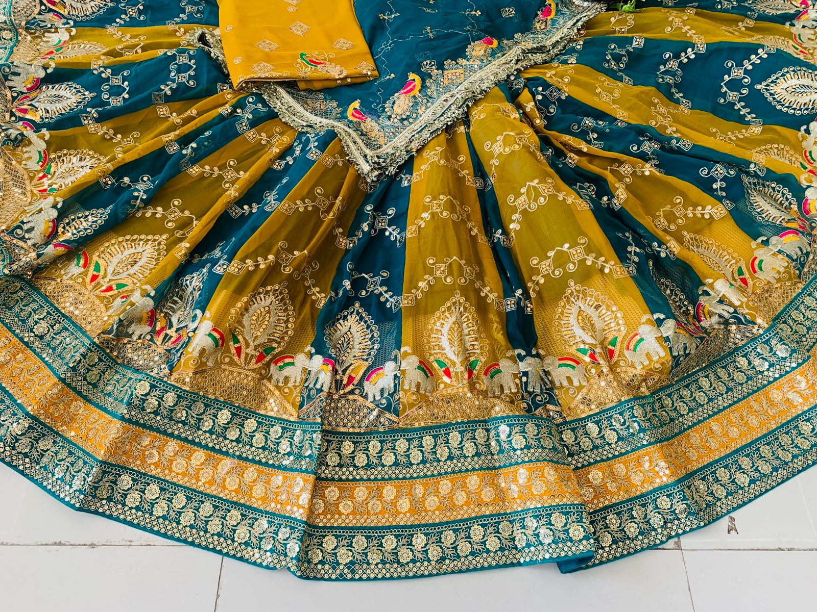 Gherdar poshak
