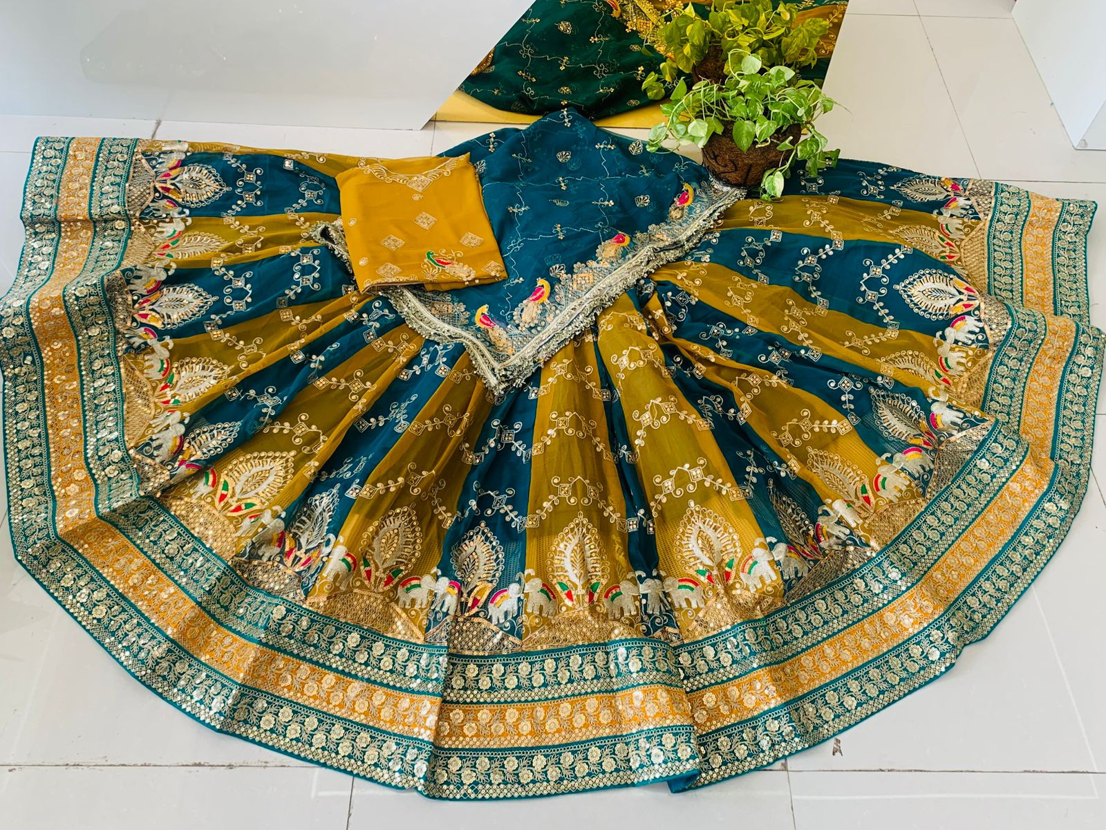 Gherdar poshak