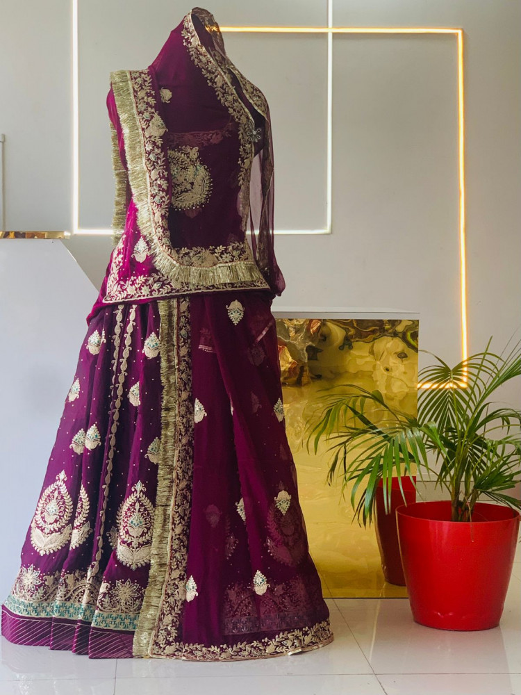 Image of Gajmoti poshak