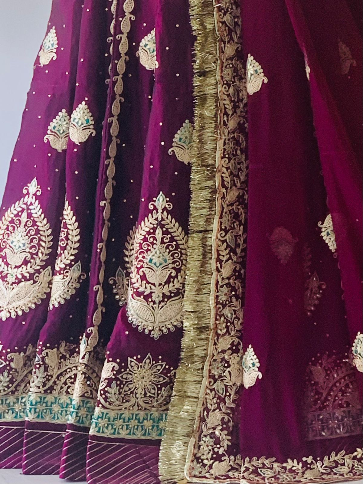 Gajmoti poshak