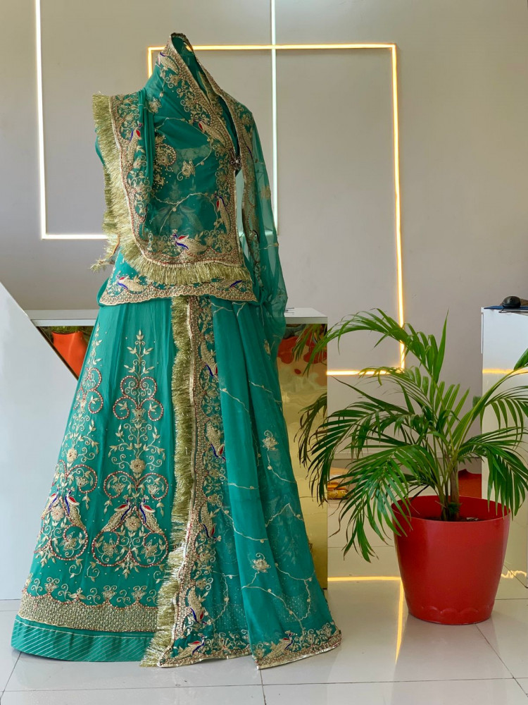 Image of moriya poshak