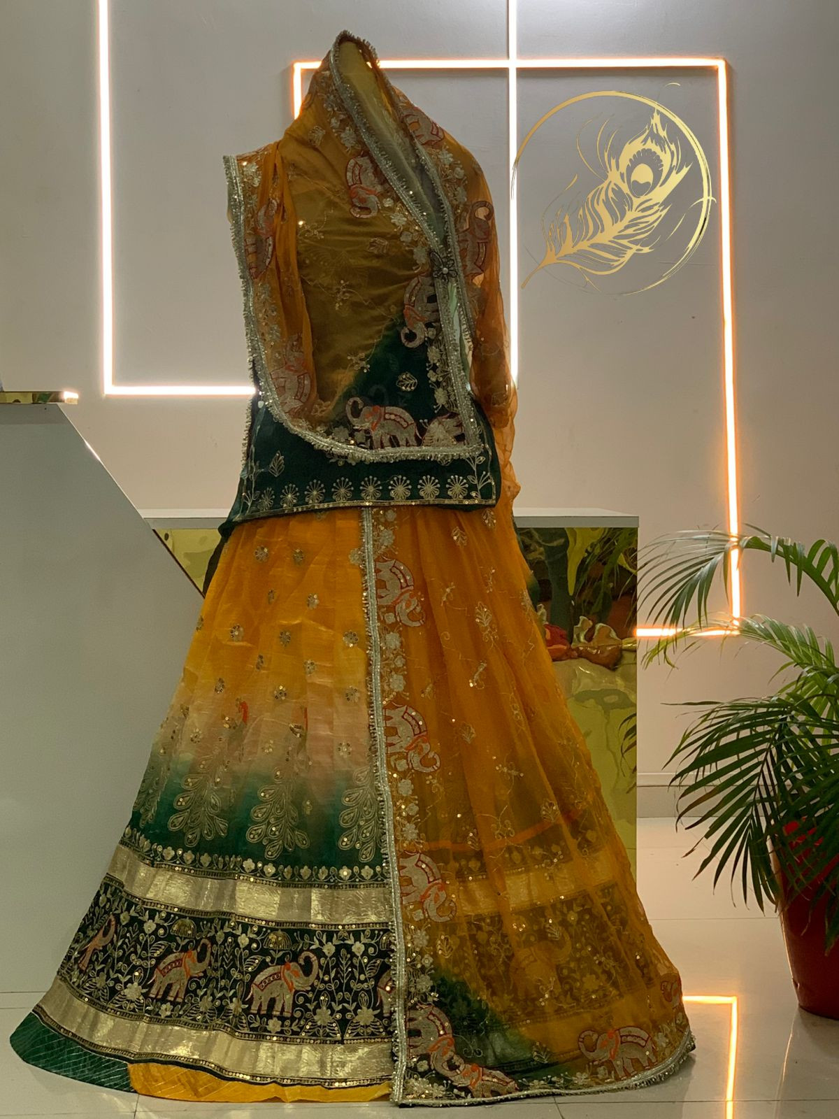 Gherdar ghoomar poshak 1