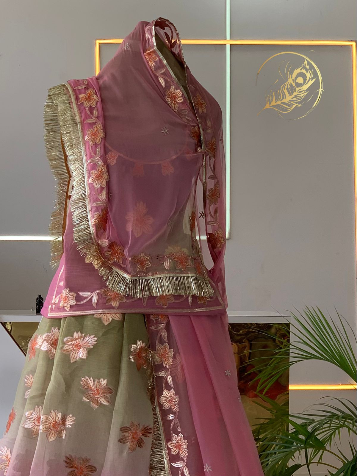 Glossy silk poshak
