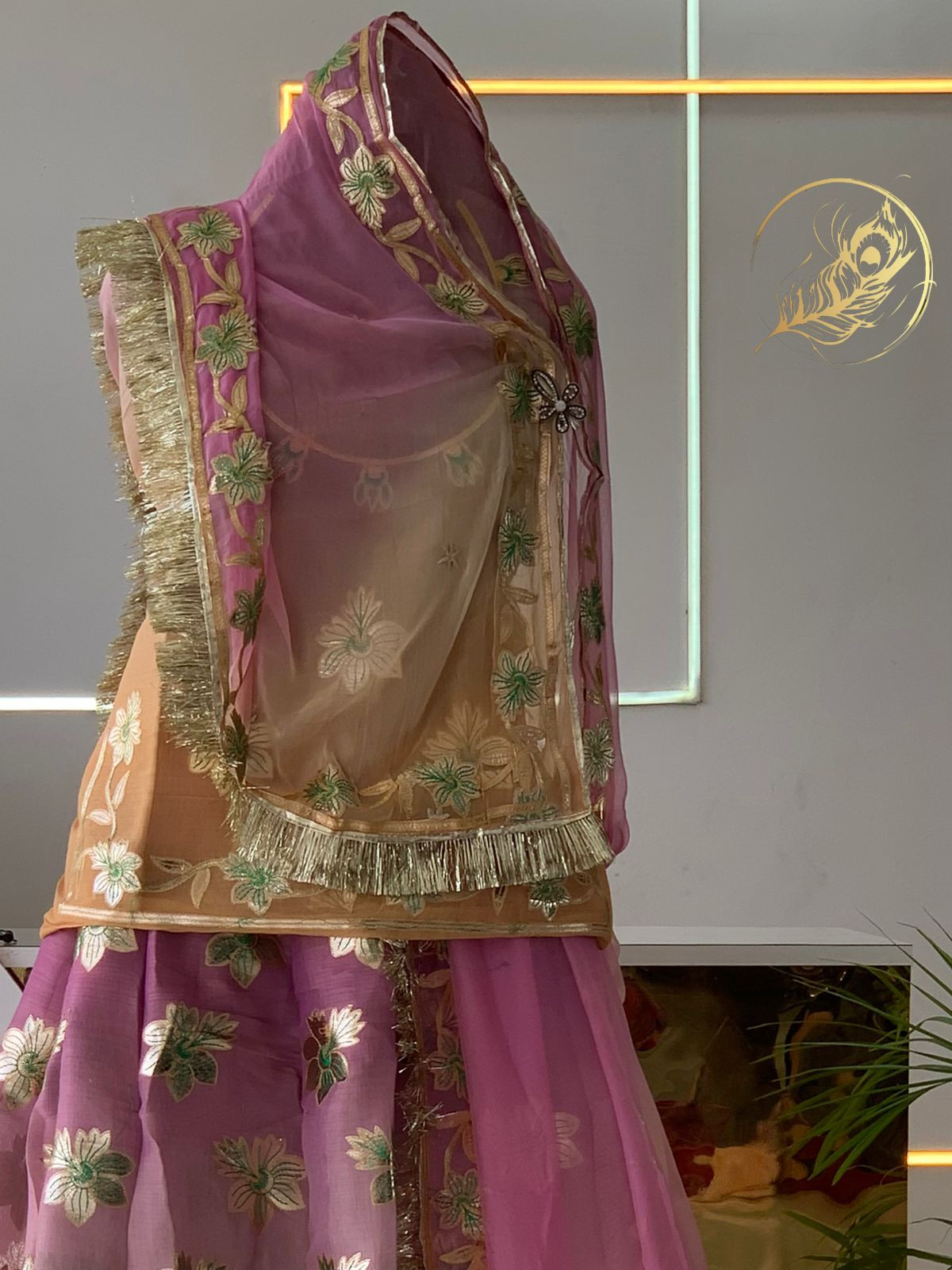 Glossy silk poshak