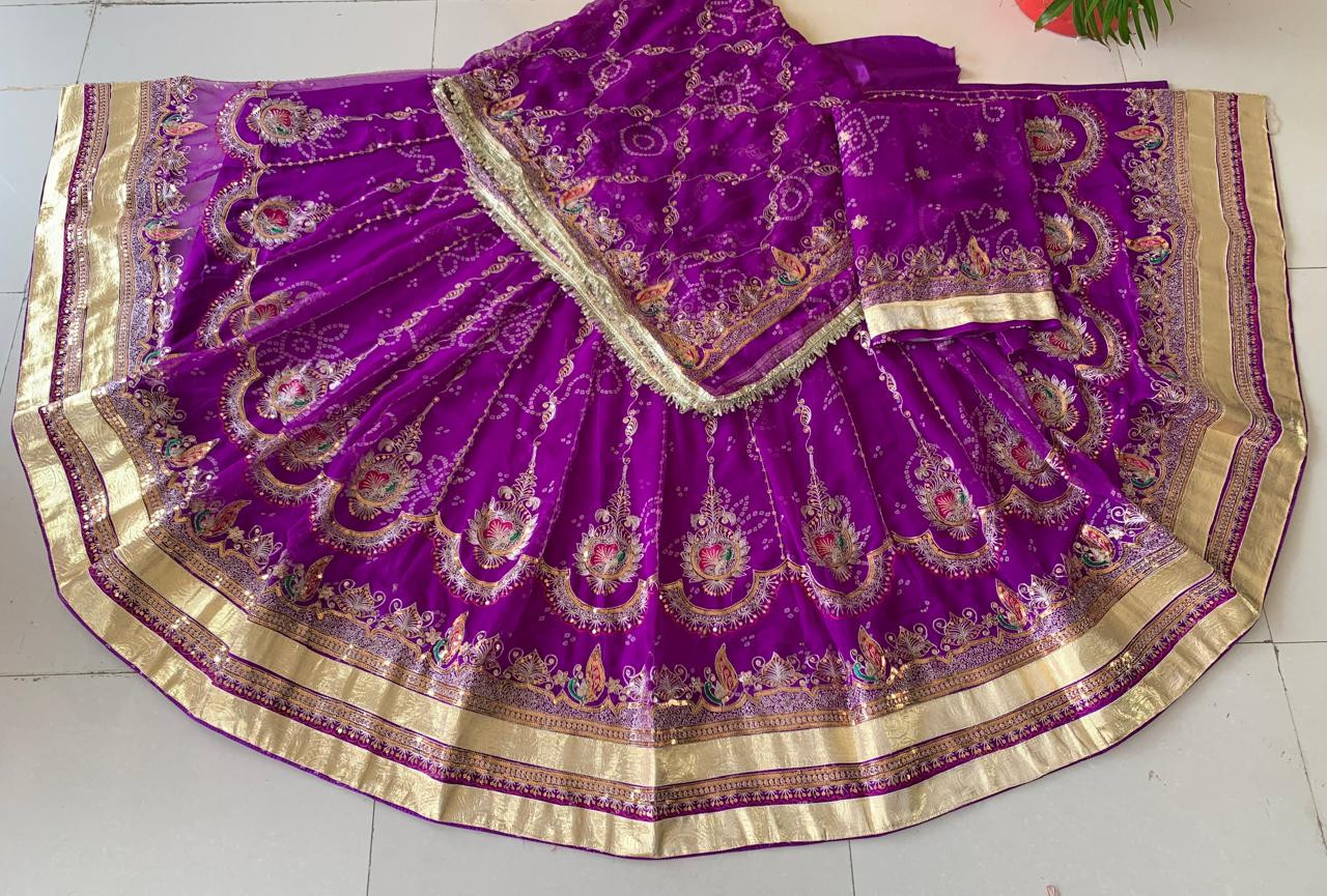 Royal georgette gherdar bandhej poshak