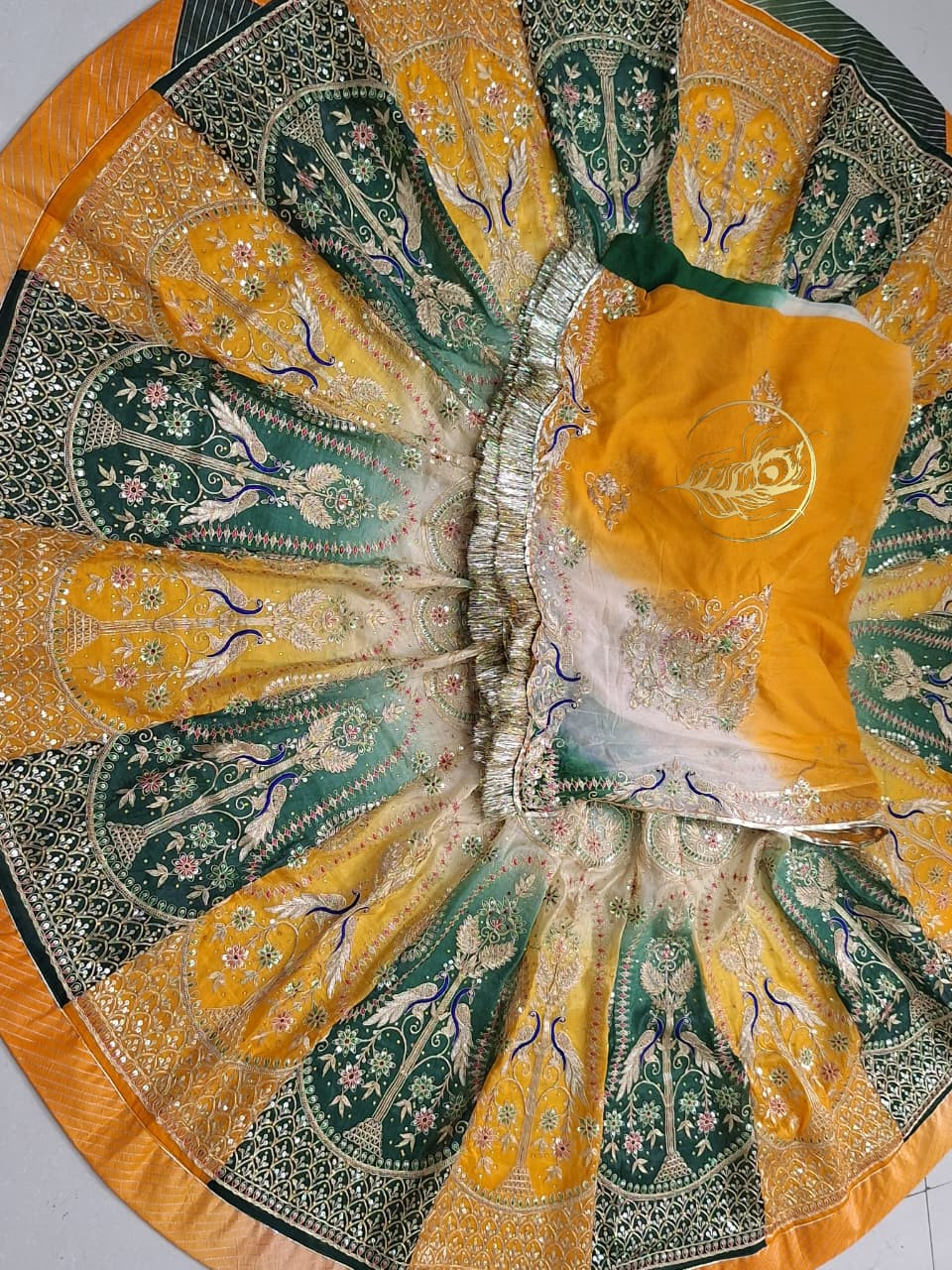 MAHARANI POSHAK