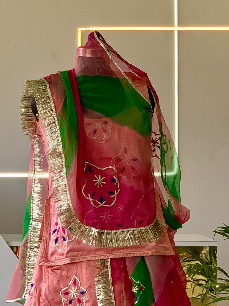 shikhiya poshak
