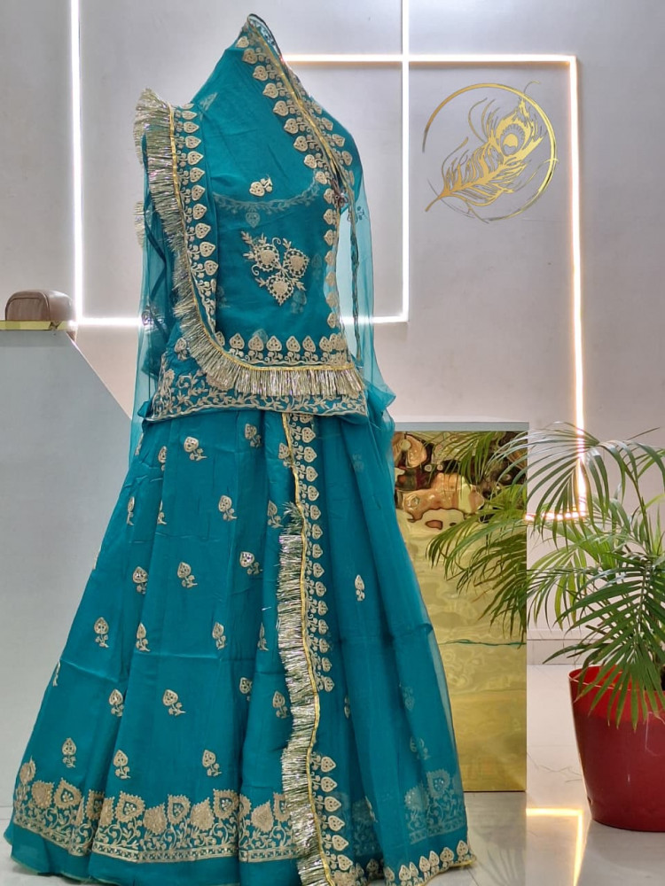 Image of Gajanan poshak