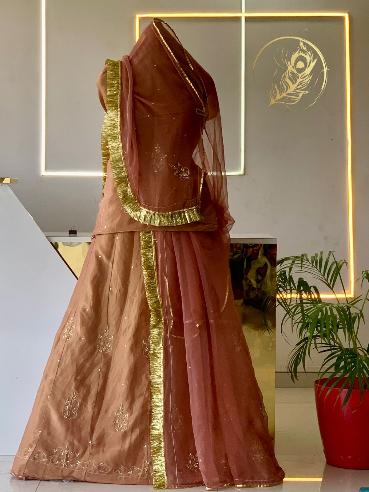 Yuwati poshak