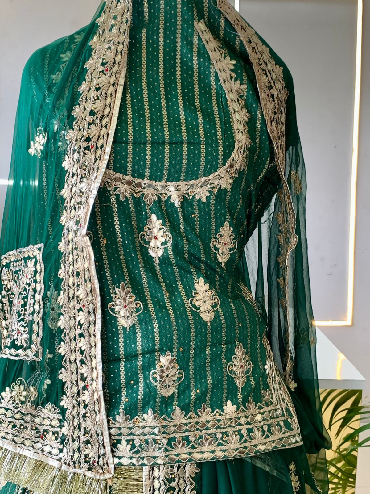 MAHAGAURI POSHAK