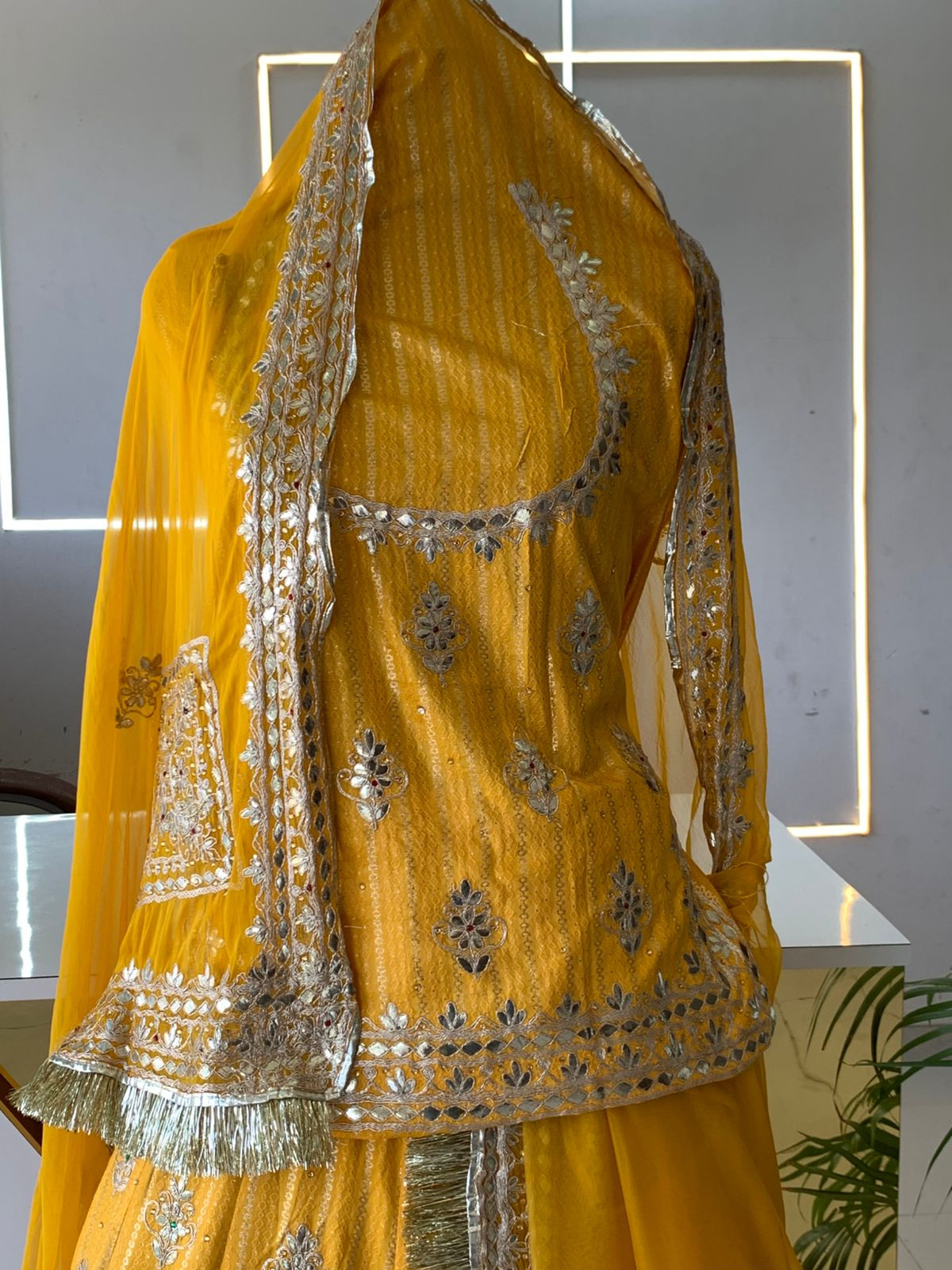 MAHAGAURI POSHAK