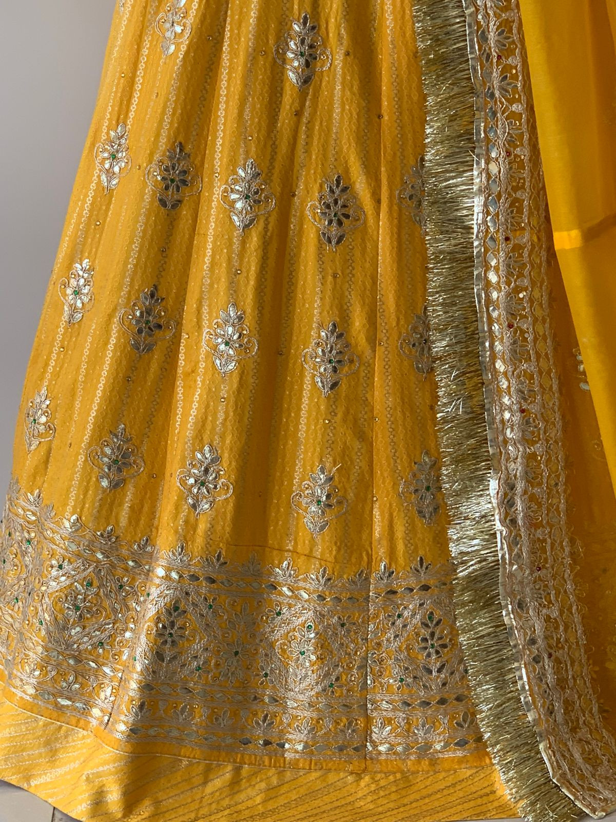 MAHAGAURI POSHAK