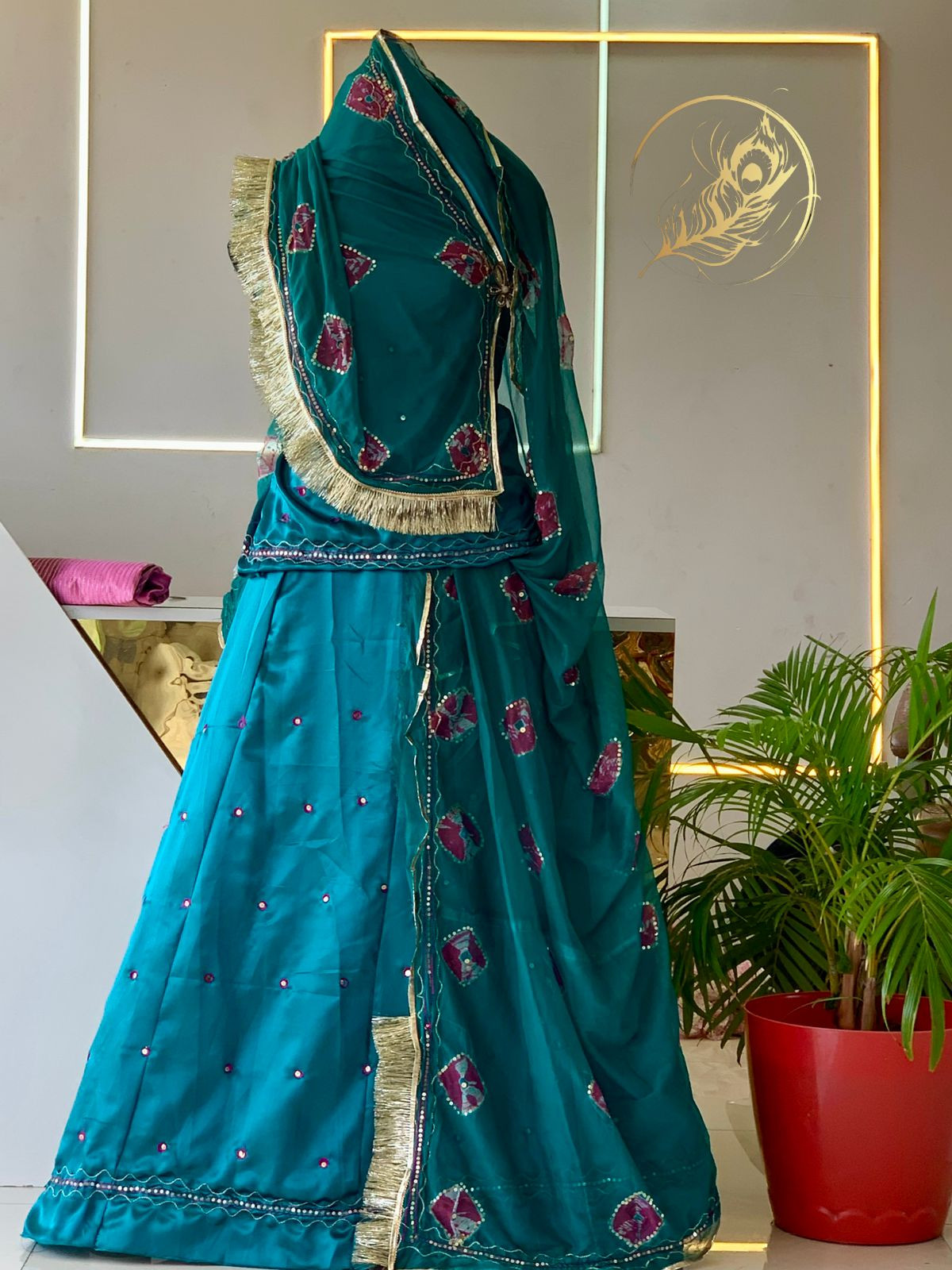 NIRALI POSHAK