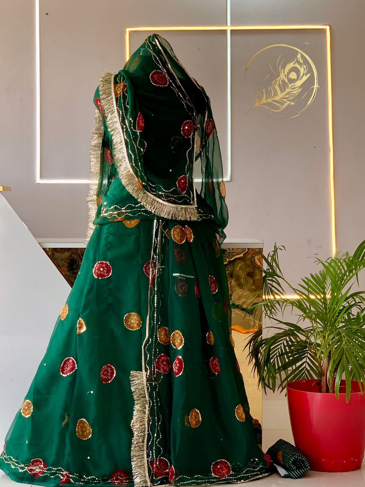 TARI POSHAK