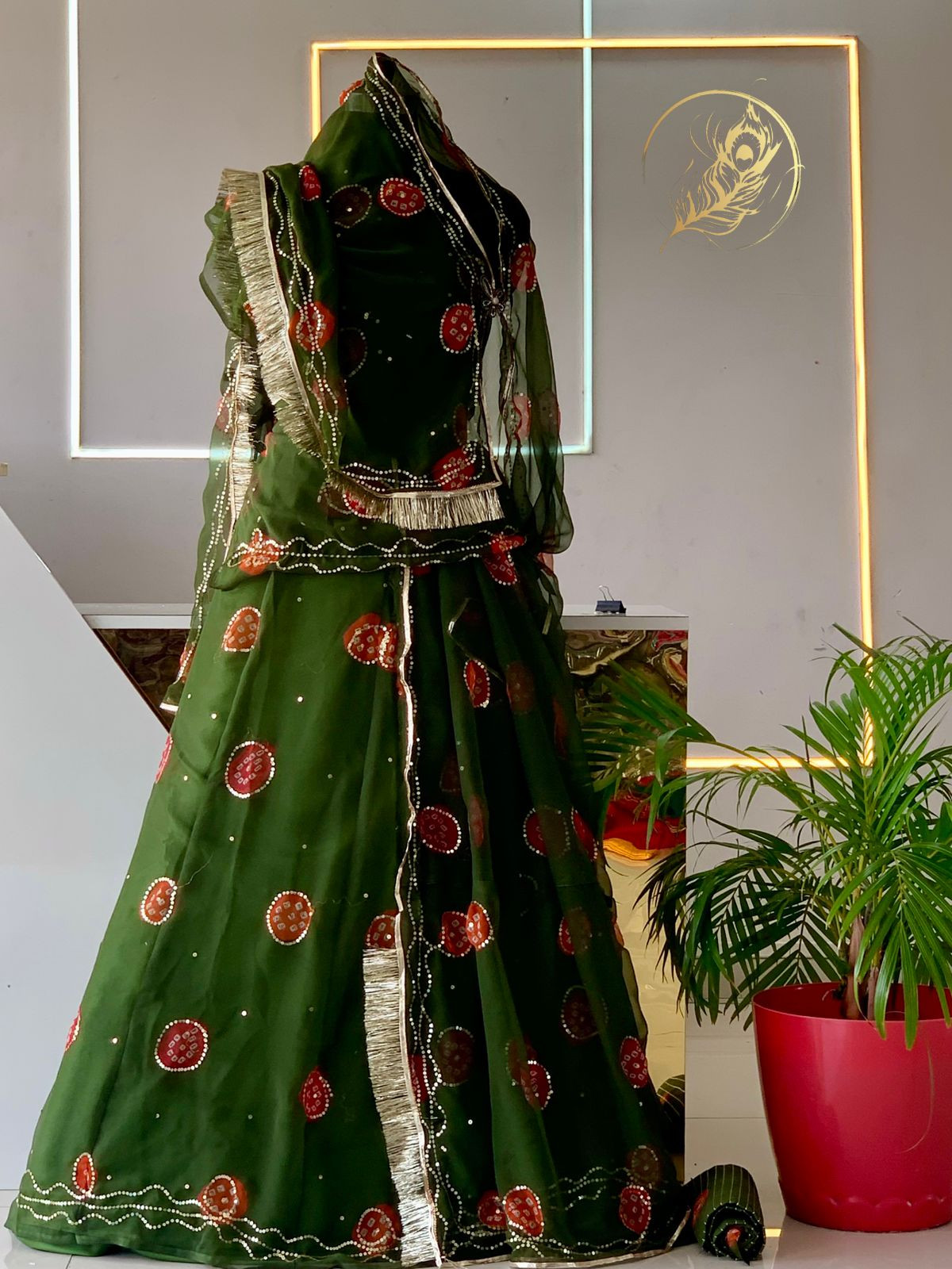 TARI POSHAK