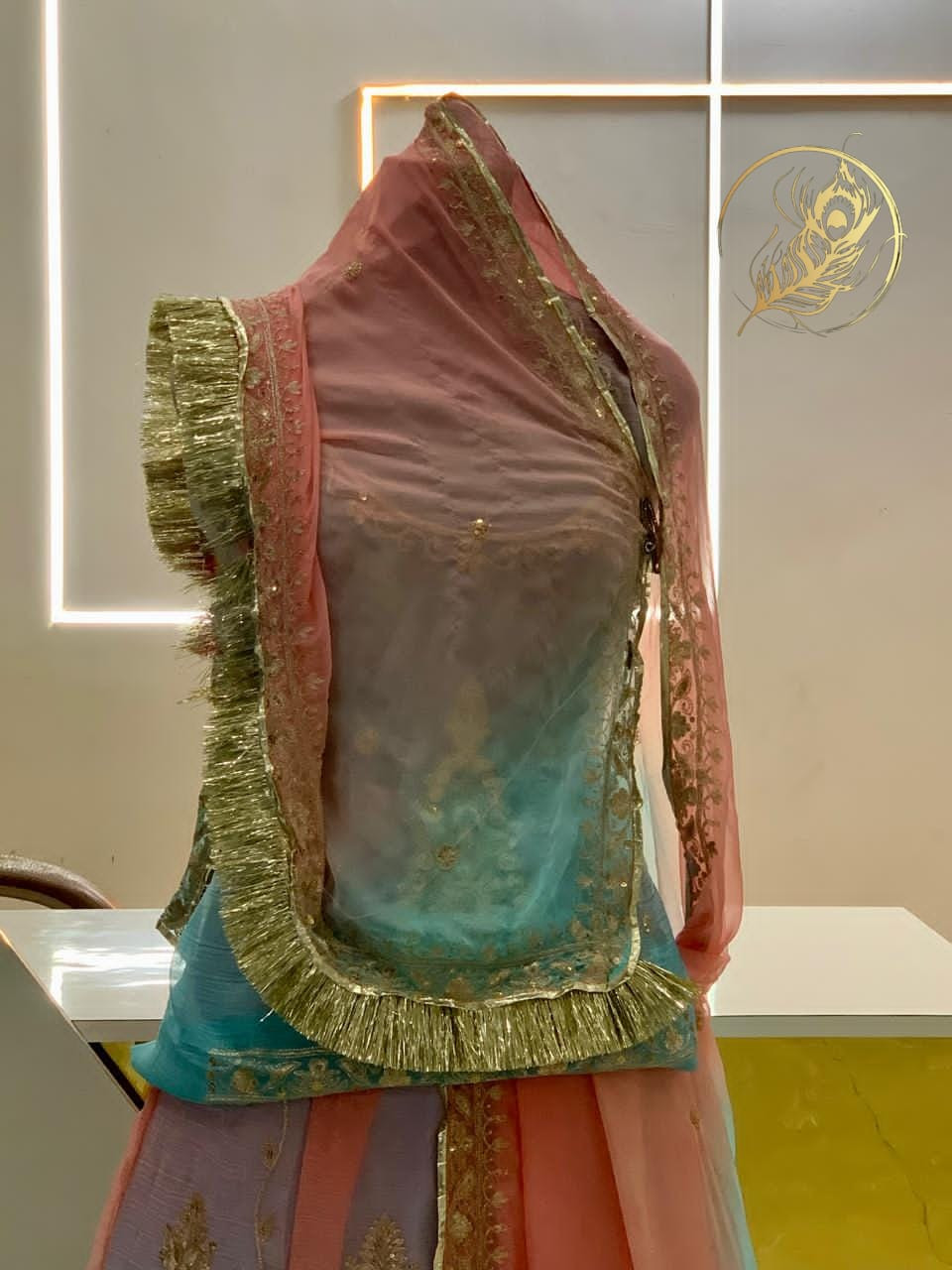 Rooprani poshak