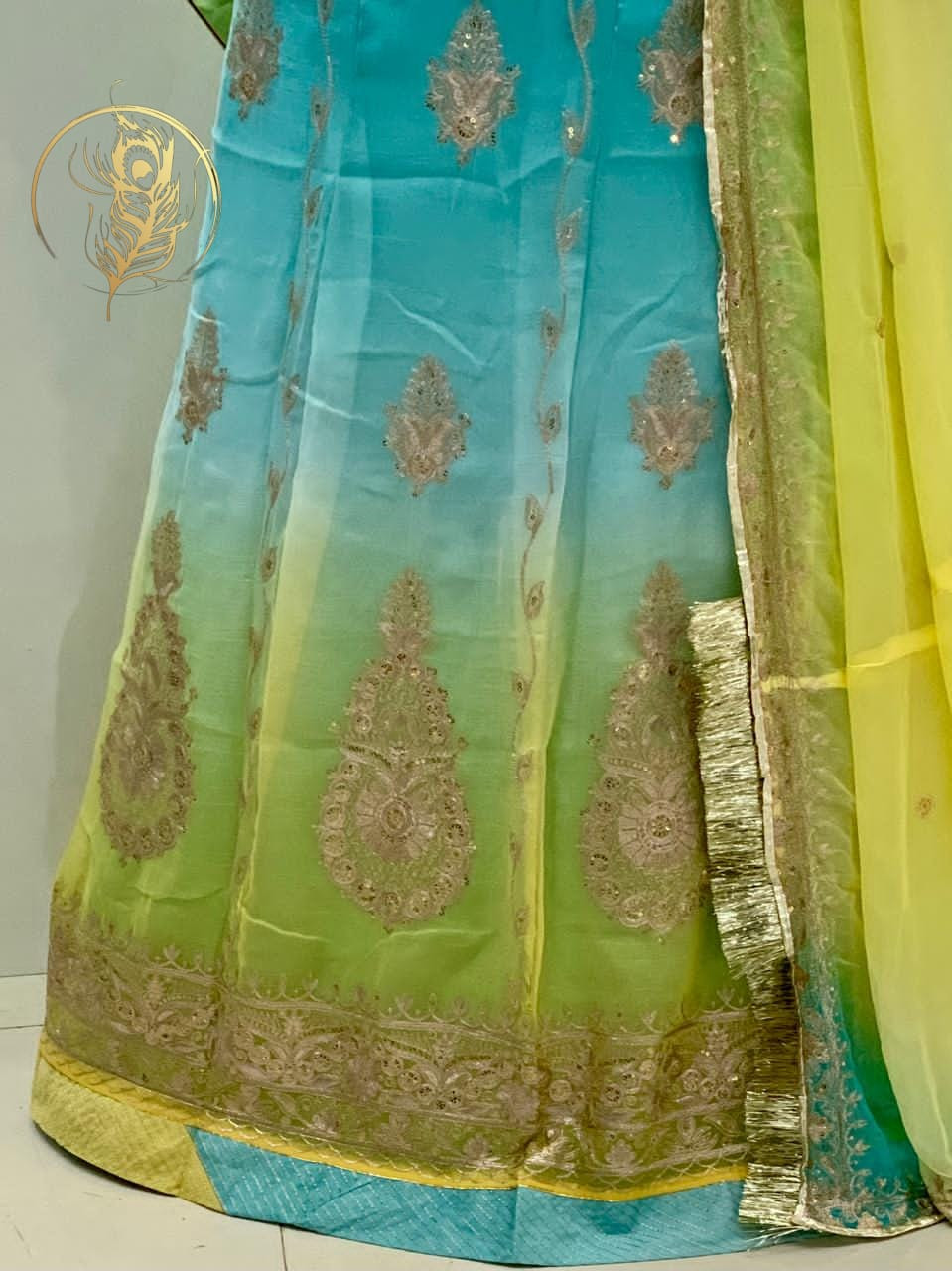 Rooprani poshak