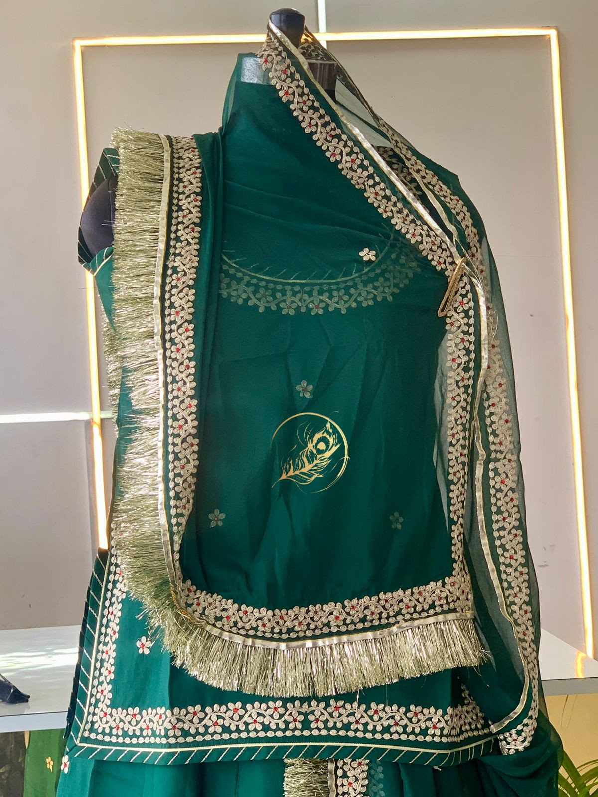 TARA POSHAK