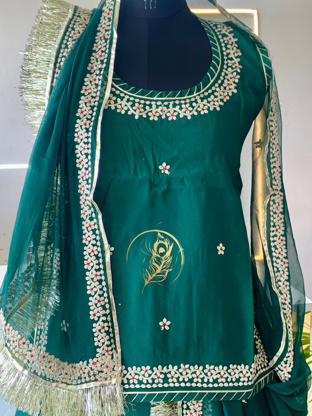 TARA POSHAK