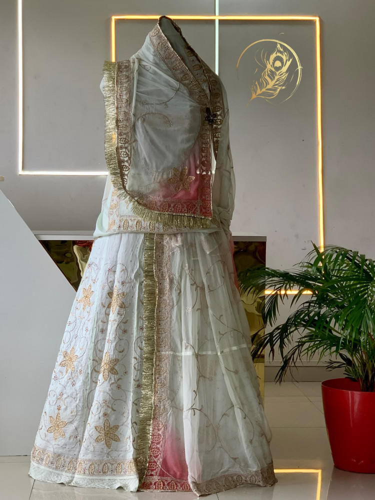 Image of urvi poshak