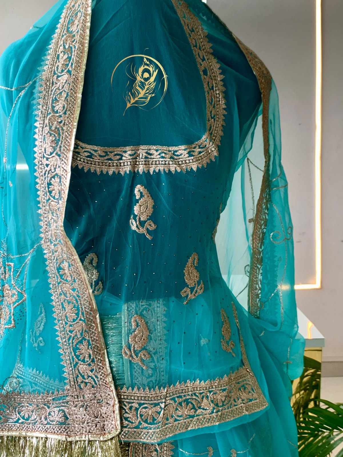TARA POSHAK