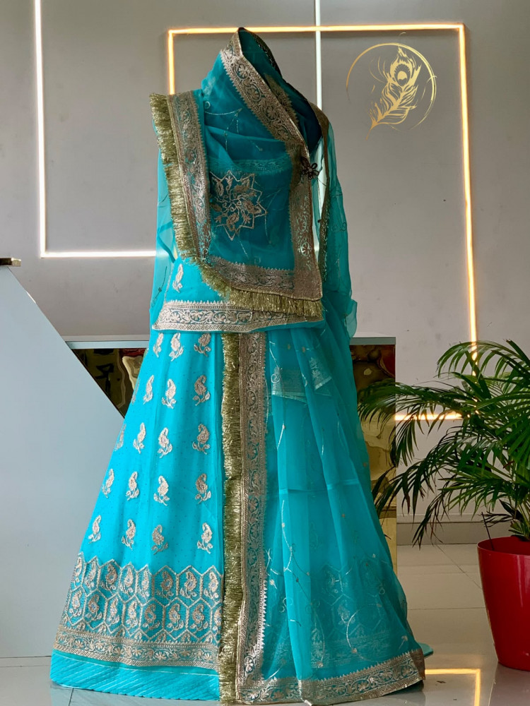 Image of TARA POSHAK