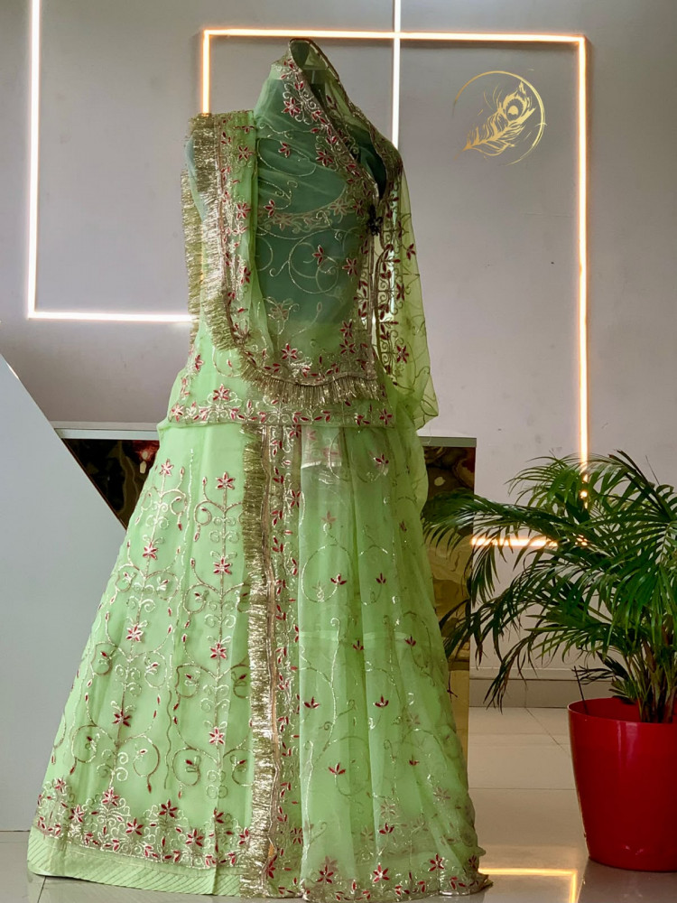 Image of ADHIRA POSHAK