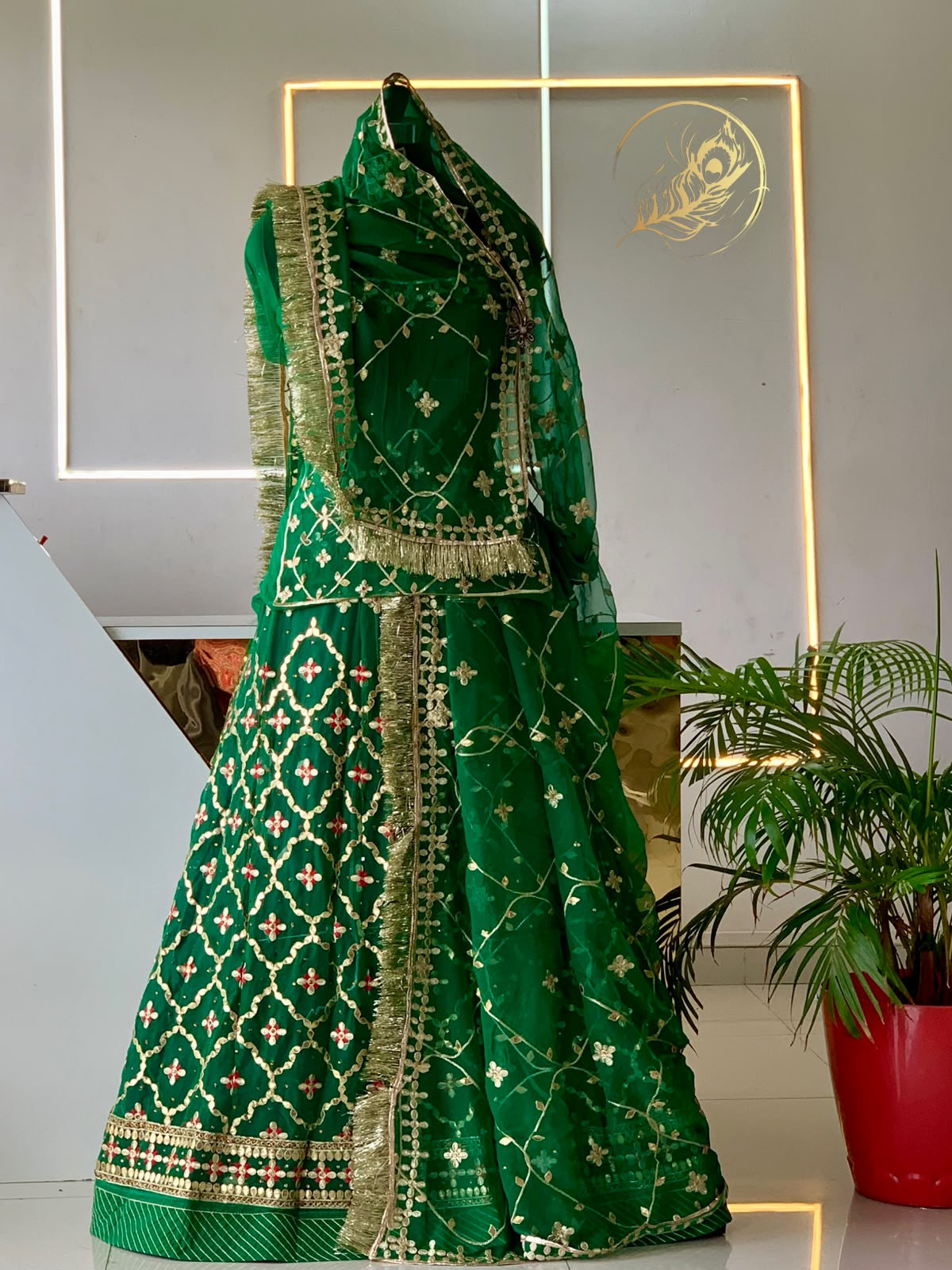 noor poshak