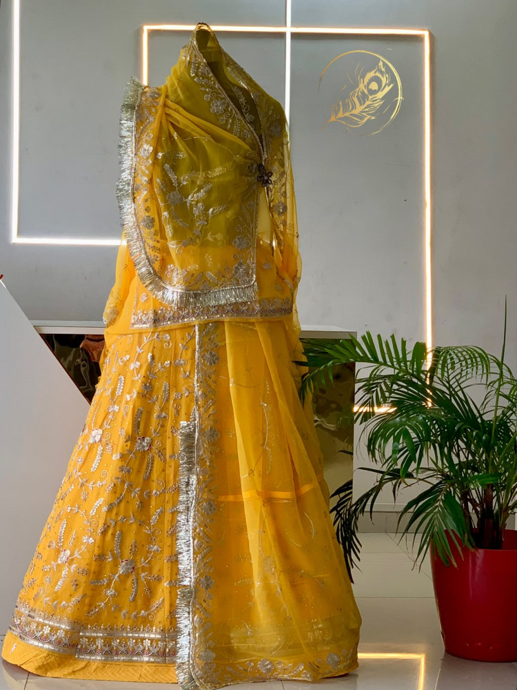 Image of sarika poshak