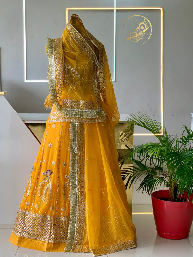 Image of honey poshak