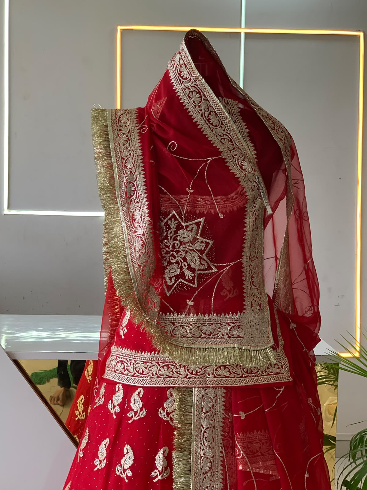 TARA POSHAK