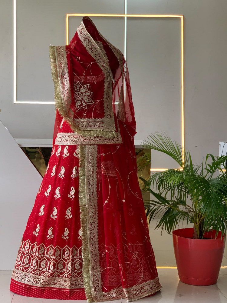 Image of TARA POSHAK