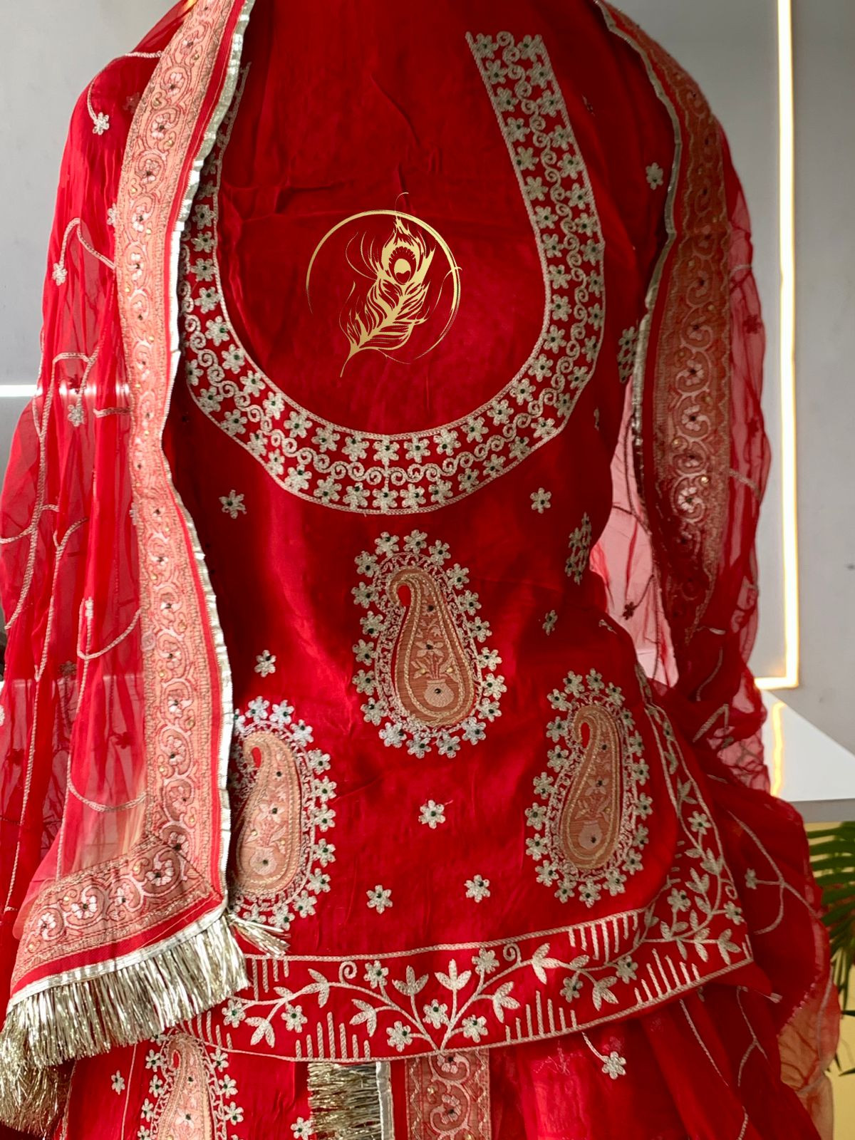 naina poshak