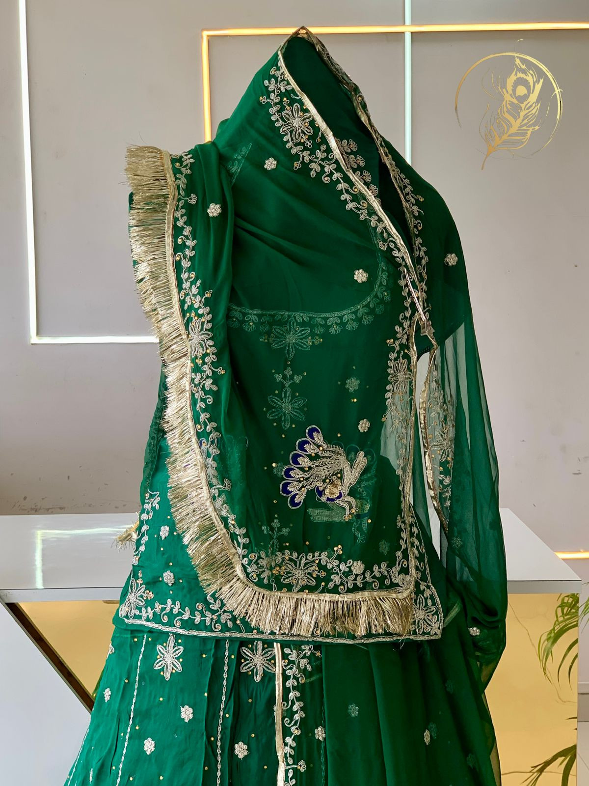 mayuri poshak