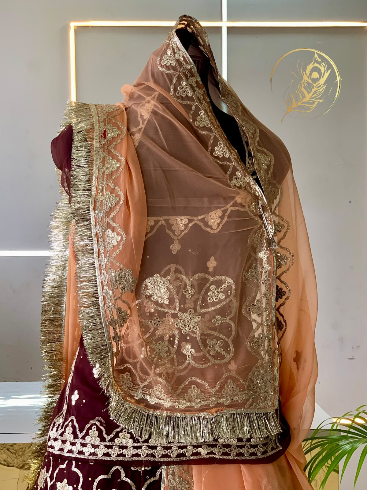 MISHKA POSHAK