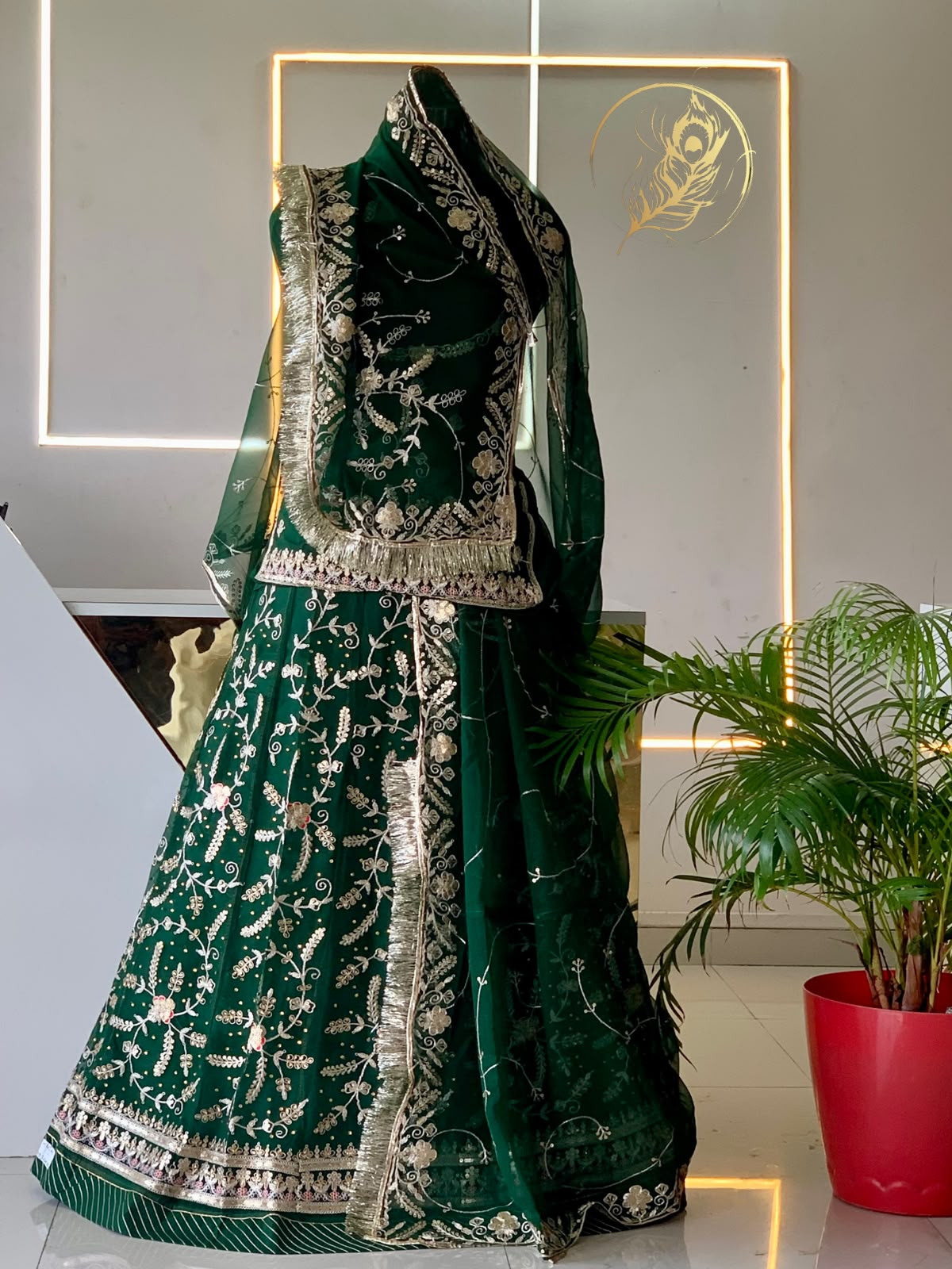 sarika poshak