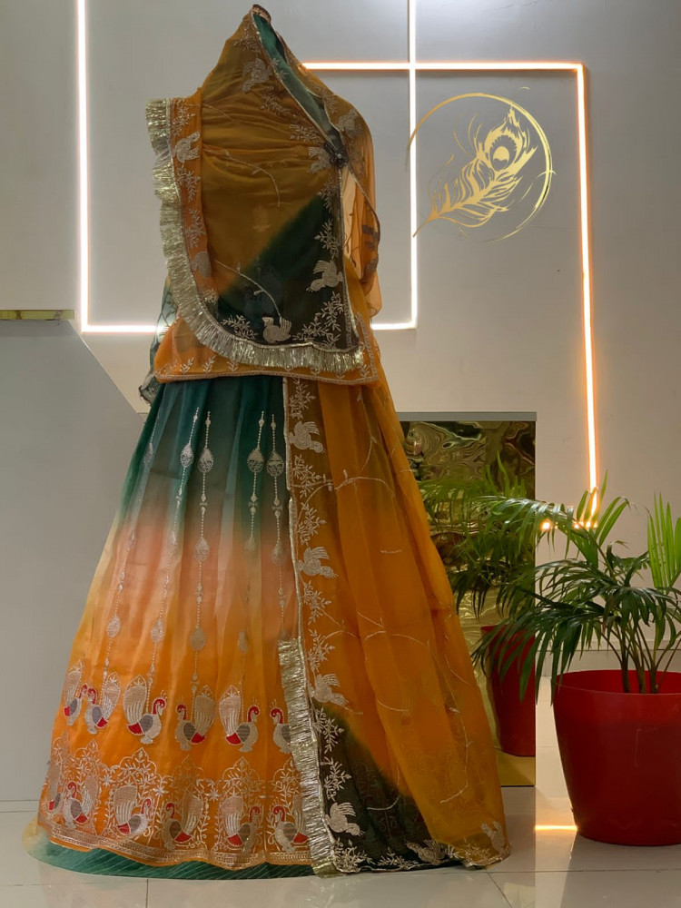 Image of yasikha poshak