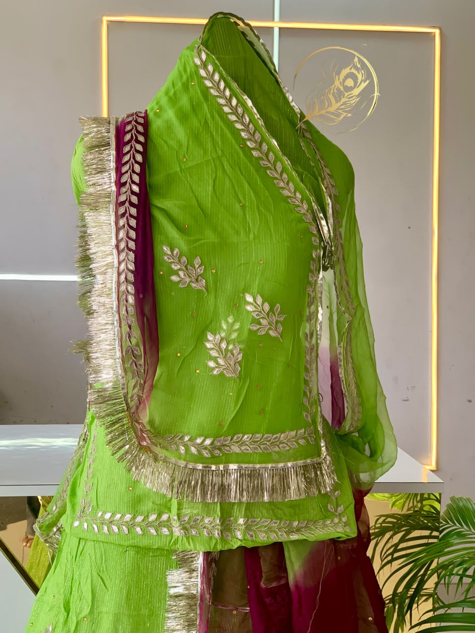 DISHANI POSHAK