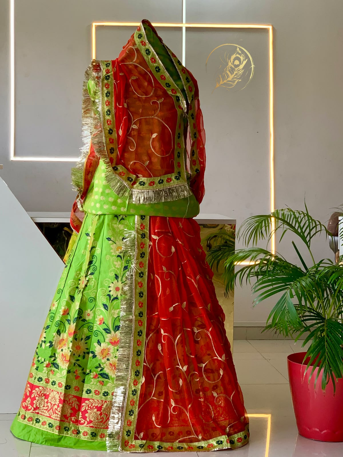 BANARASI POSHAK