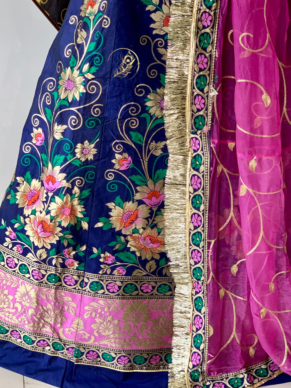 BANARASI POSHAK