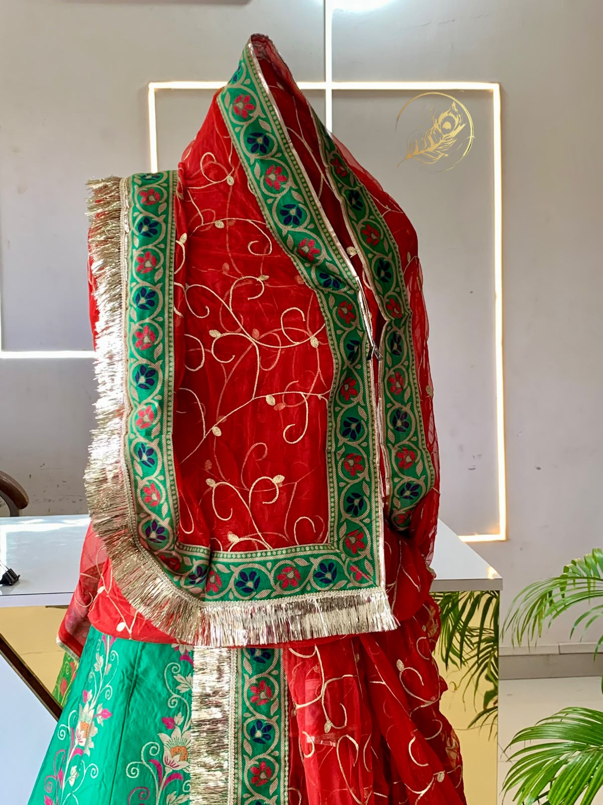 BANARASI POSHAK