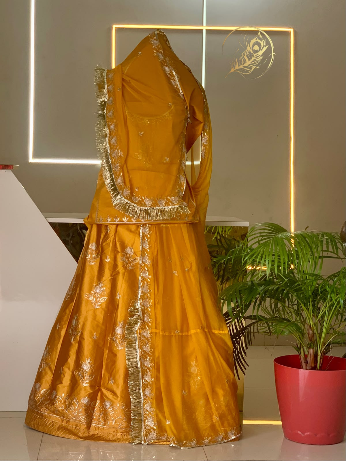 SATIN POSHAK