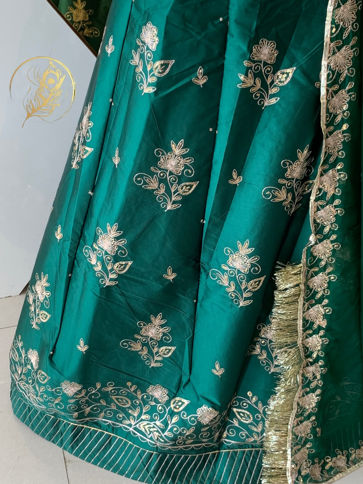 SATIN POSHAK