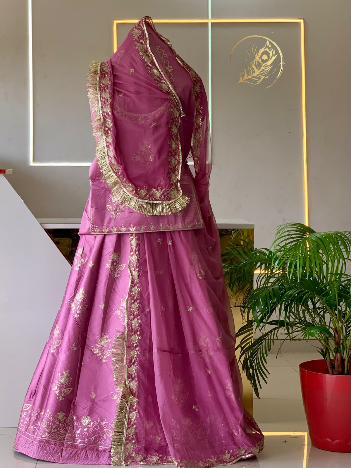 SATIN POSHAK