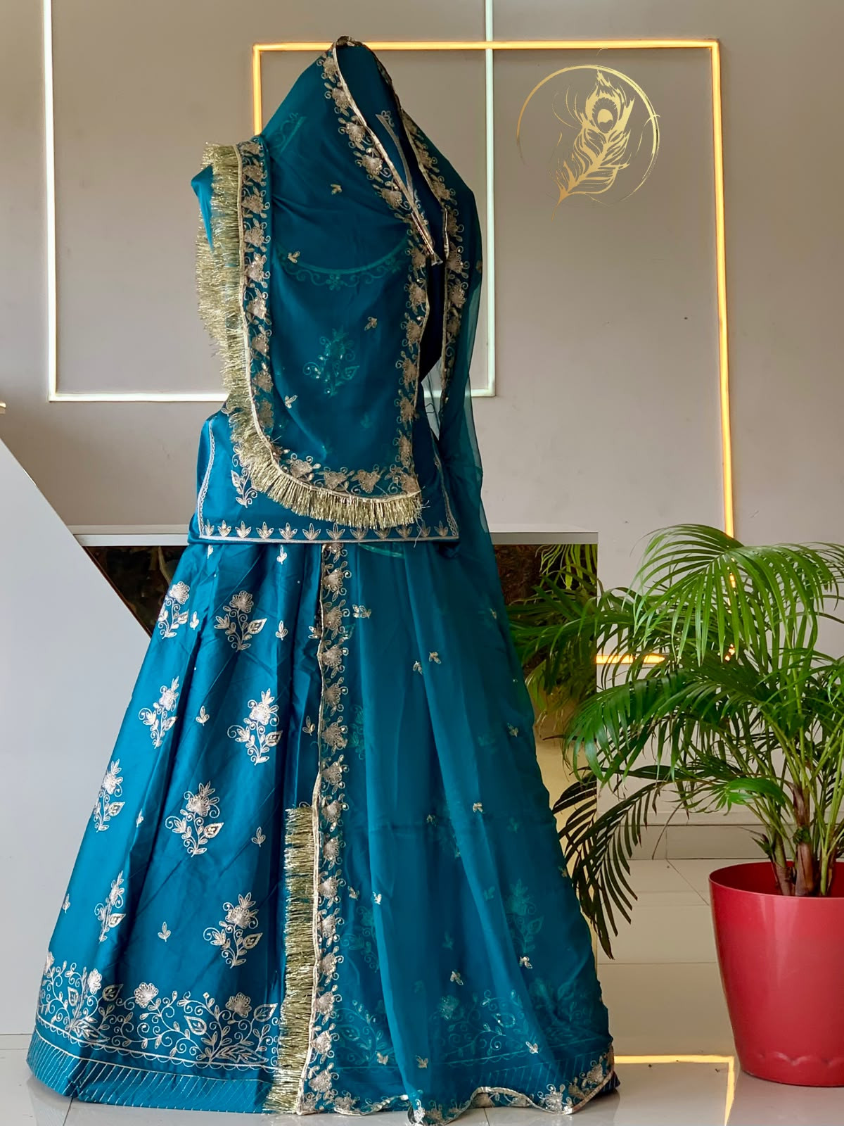 SATIN POSHAK