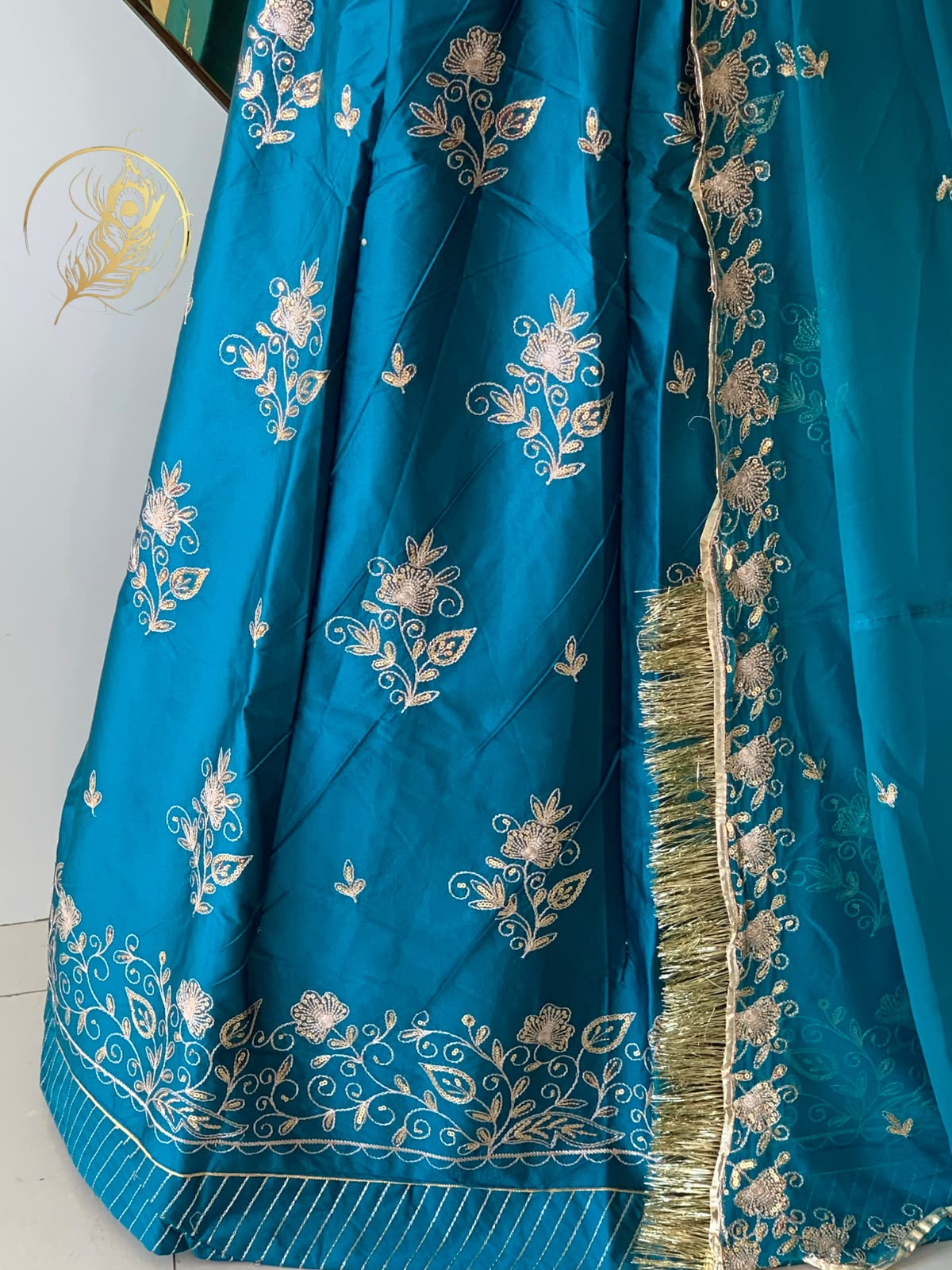 SATIN POSHAK
